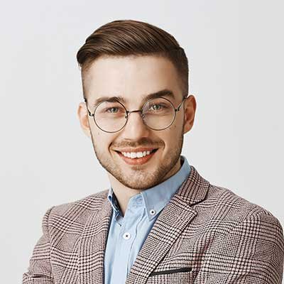 1. محمد عبدالعزيز